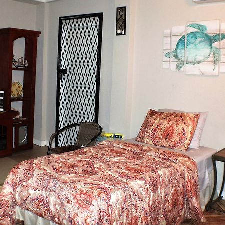 The Illiers Bed and Breakfast Port of Spain Exteriör bild